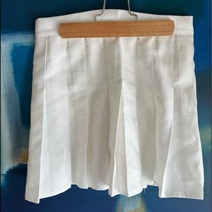 White tennis style skirt